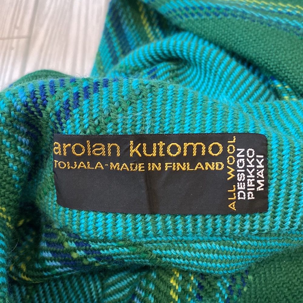 Vintage Arolan Kutomo wool poncho - Picture 8 of 8